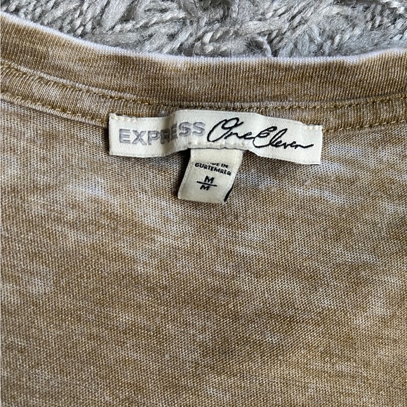 Express Tops (2) - Picture 9 of 9